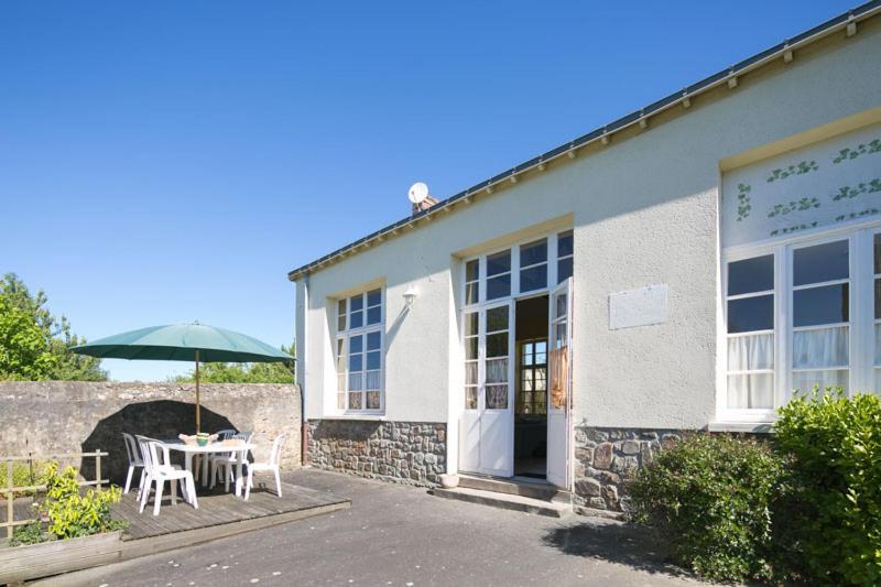La Recreation _ Ancienne Ecole De 1850 Renovee En Maison D'Hotes 미실락 외부 사진